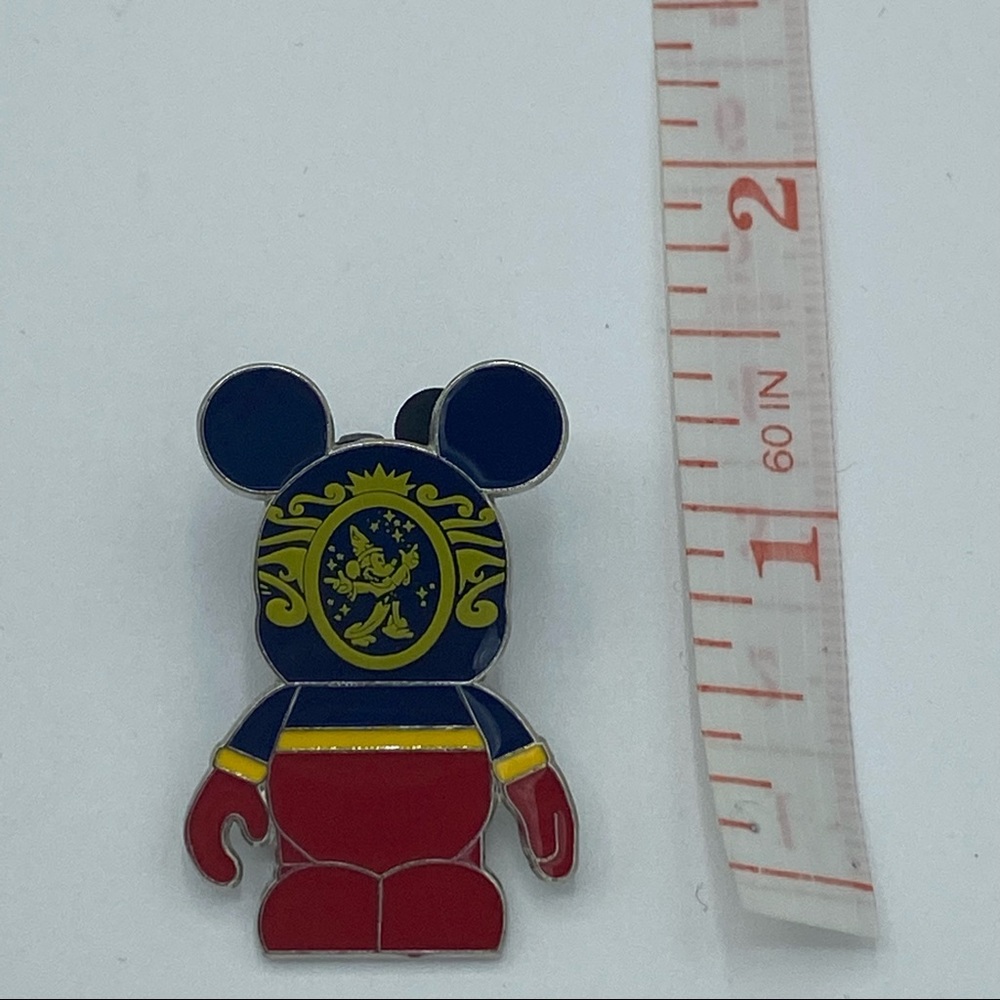 Disney 2012 Mickey Mouse Disney Cruise Line Official Trading Pin - Picture 4 of 5